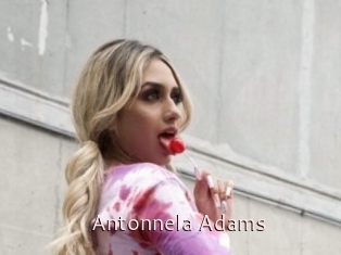 Antonnela_Adams