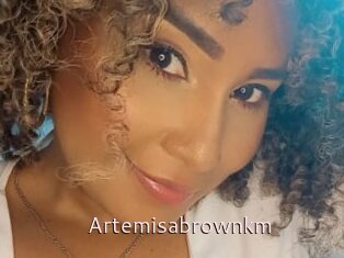 Artemisabrownkm