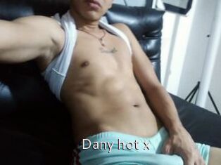 Dany_hot_x