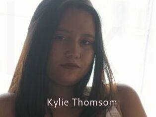 Kylie_Thomsom