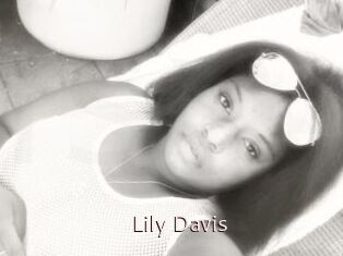 Lily_Davis