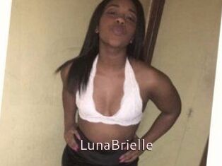 Luna_Brielle