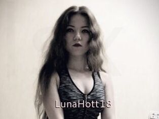 LunaHott18