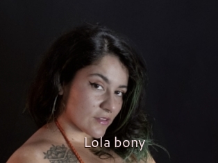 Lola_bony