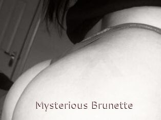 Mysterious_Brunette
