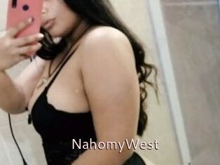 NahomyWest