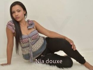 Nia_douxe