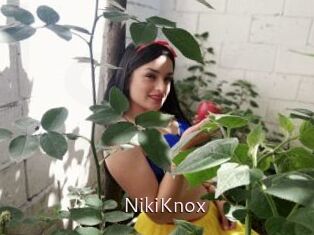 NikiKnox