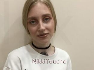 NikkiTouche
