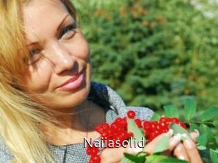 Naiiasolid