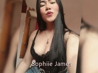 Sophiie_James