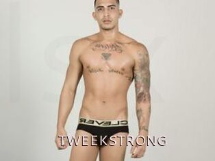 TWEEKSTRONG